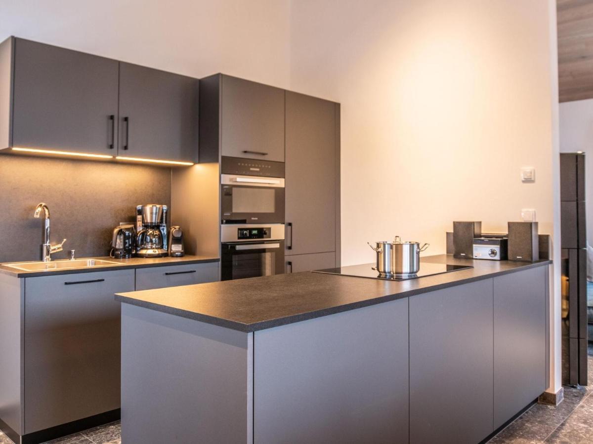 Apartment In Wald Im Pinzgau With A Carport Экстерьер фото