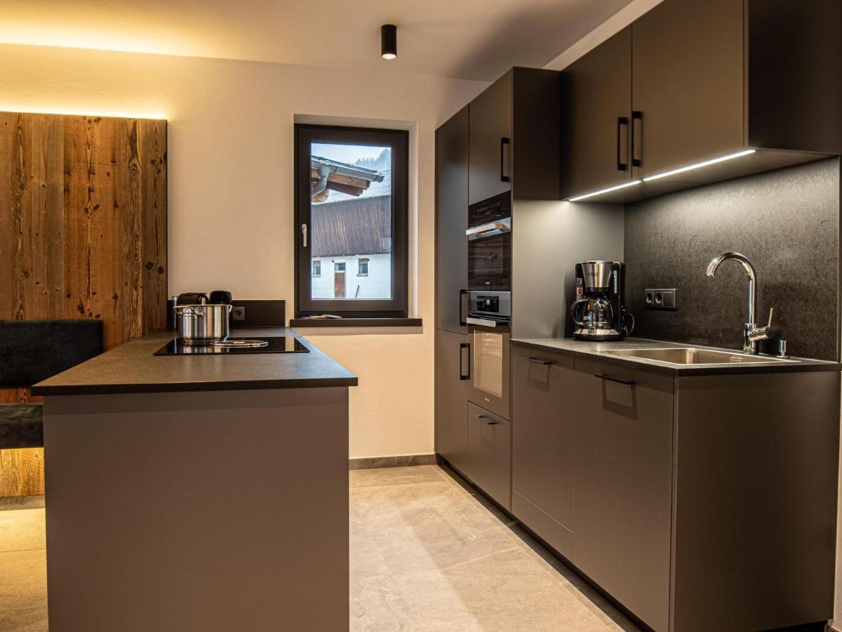 Apartment In Wald Im Pinzgau With A Carport Экстерьер фото