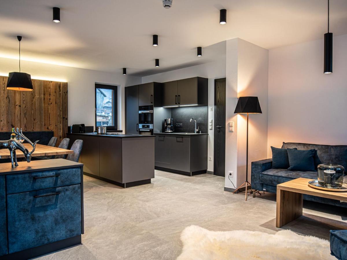 Apartment In Wald Im Pinzgau With A Carport Экстерьер фото
